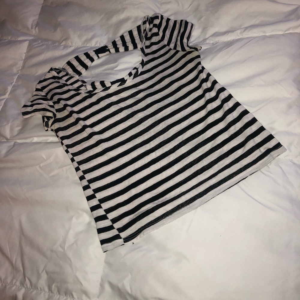 Black and white horizontal crop top